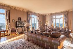 Neuilly-sur-Seine  -  An exceptional apartment enjoying open views