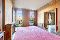 Paris 16th District – A magnificent 4-bed apartment