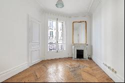 Paris 6th District – An elegant 4-bed apartment