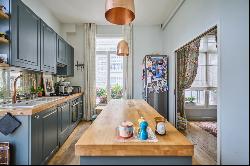 Paris 16th District – A bright 3-bed family apartment