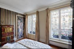 Sale - Apartment Paris 4th (Saint-Merri)