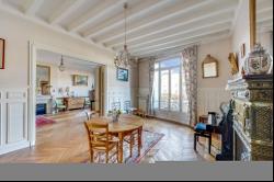 Versailles - A 4-bed family apartment