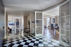 Paris 16th District - A superb 4-bed apartment