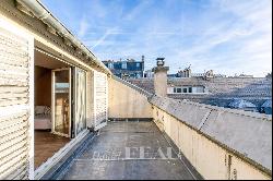 Paris 7th District – A superb pied a terre