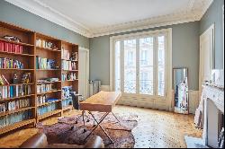 Paris 9th District – A 3-bed family apartment