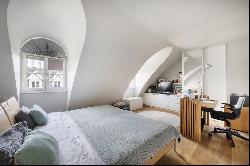 Paris 16th District - A 3-bed apartment with terraces