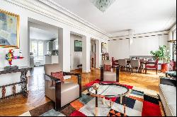 Neuilly-sur-Seine  -  An elegant 2/3 bed apartment