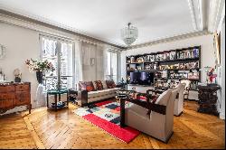 Neuilly-sur-Seine  -  An elegant 2/3 bed apartment