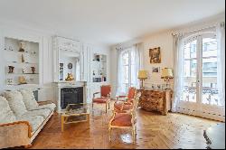 Paris 16th District – A 4/5 bed apartment