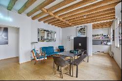 Paris 6th District - Saint Germain des Prés, terrace, two bedrooms.