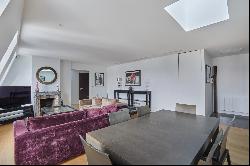 Sale - Apartment Paris 16th (Porte-Dauphine)