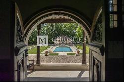 Cognac - Magnificent chateau with panoramic views