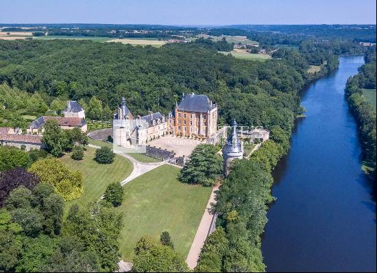 Extraordinary property near Poitiers