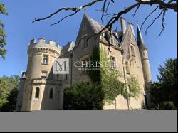 For sale characterful 19th-century castle with a private chapel between Bourges and Nevers