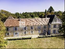 Delightful C18th Chateau with 5 Hectare Estate near Bergerac