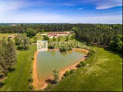 For sale Manor house in Dordogne with lake