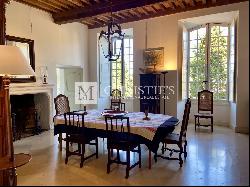 For Sale 18th century Dordogne château with pool