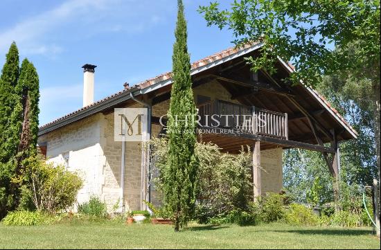 Near Mimizan, Property, 3 renovated houses on 7000sqm of wooded park