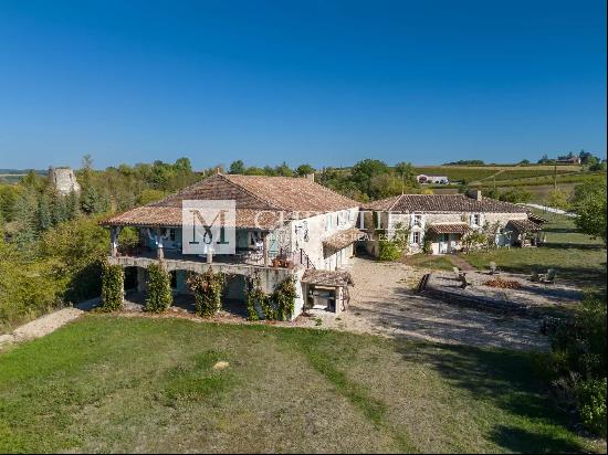 Country estate with guest house, pool and 7 acres, super views, proximity to Duras