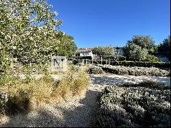 For sale outstanding property overlooking the Bay of Les Portes en Ré