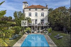 Exceptional mansion of 464 m² in La Rochelle