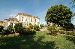 Lovely vineyard estate for sale set up on 11 ha with 3 ha of vine.