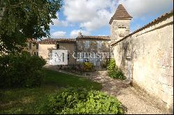 For sale character vineyard estate of 28 ha in one block