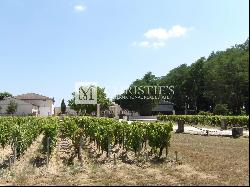 For sale Vineyard of 9 ha of AOC Haut Médoc - Quality production facilities