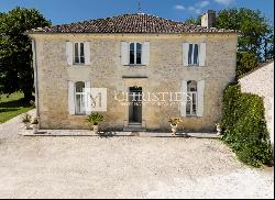 For sale beautiful turnkey lifestyle passion vineyard estate on the banks of the Dordogne