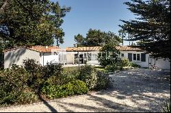 Property with direct access to the sea - Ile de Ré