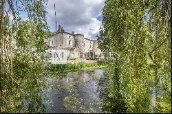 Deux-sévres – Magnificent castle for sale