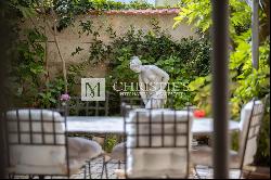 BORDEAUX SAINT-GENÈS - MANSION WITH OUTDOOR AREA