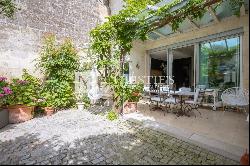 BORDEAUX SAINT-GENÈS - MANSION WITH OUTDOOR AREA