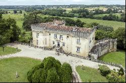 Splendid Renaissance Chateau with its park near Angoulême