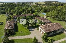 For sale, Elegant 17th Century Chartreuse in the Périgord Vert