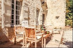 Majestic Chateau with guest house & 2 acres of land, close to Agen