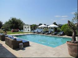 For sale, Immaculate riverside property near Le Temple sur Lot