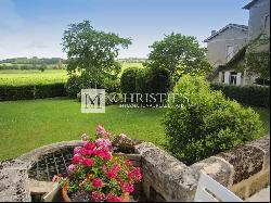 For sale beautiful vineyard estate - Saint-Emilion satellite with luxury Château