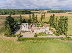 Beautiful manor house featuring a swimming pool, nestled on 10 acres of stunning countrys