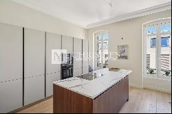 Bordeaux / Jardin Public: Air-conditioned and renovated apartment with 3 bedrooms.