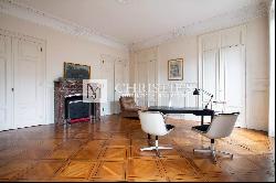 Centre of Bordeaux - 3 bedrooms apartment