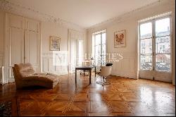 Centre of Bordeaux - 3 bedrooms apartment