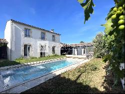 Luxury 2016 property with old-world charm, La Flotte