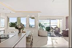 Cannes - Croisette - 3 room apartment with panoramic sea view