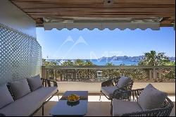 Cannes Croisette - 2 bedrooms apartment with panoramic sea view