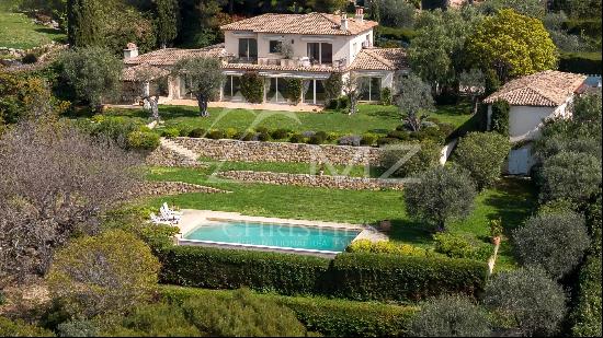 Le Cannet hills - panoramic view over the sea and Esterel