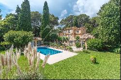 Provencal residence nestled in the heart of a private estate - Antibes