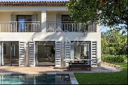 villa on the west side, just a stone's throw from Ondes Beach