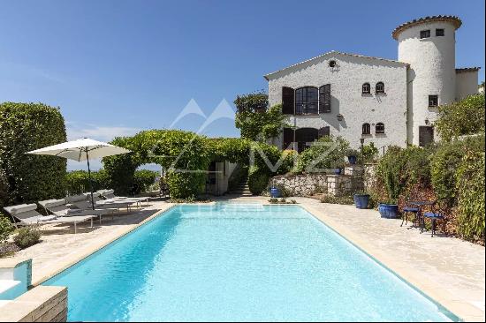 Close to Saint-Paul-de-Vence - Beautiful provencal style property with panoramic sea views