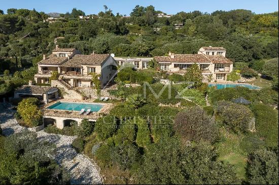 Saint-Paul-de-Vence - Exceptional property in a private domain